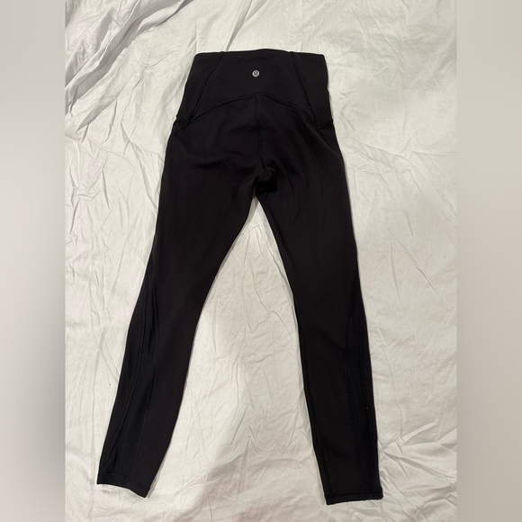 Lululemon Bundle - 2 pairs of leggings & 1 pair of joggers - Picture 4 of 9